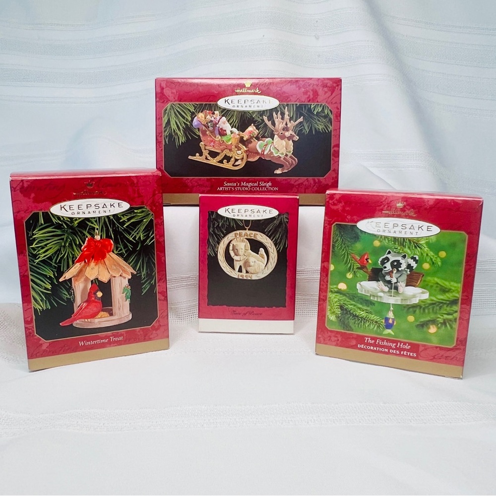 Hallmark Keepsake Ornaments Bundle of‎ 4 IOB Like New